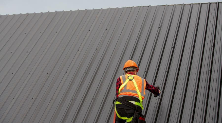 Professional metal roof installation services in Manito, IL